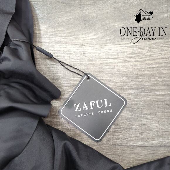 Zaful Cut Out Knot Front One Piece Swimsuit Size M - Picture 2 of 5